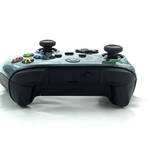 Custom Xbox Series X / S Wireless Controller - Glossy Eye of The Serpent - Picture 3 of 8